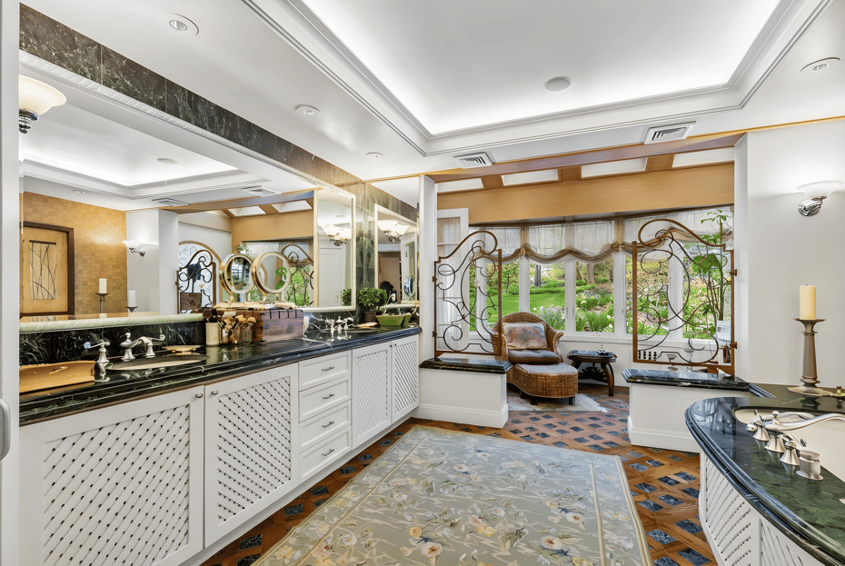 150 Old Farm Road N Photo 45