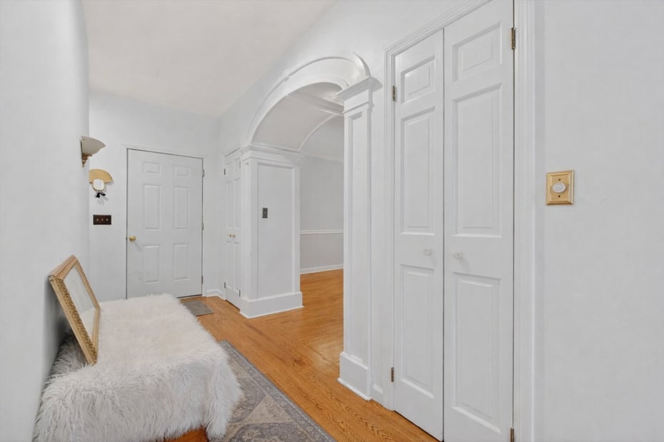 123a Peaceable Street Photo 7