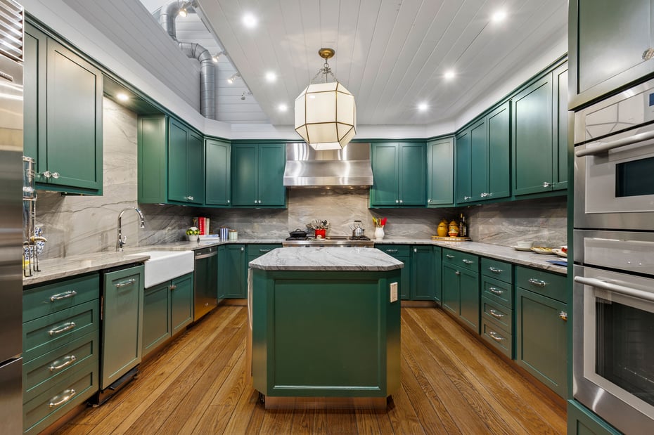 150 Old Farm Road N Photo 39