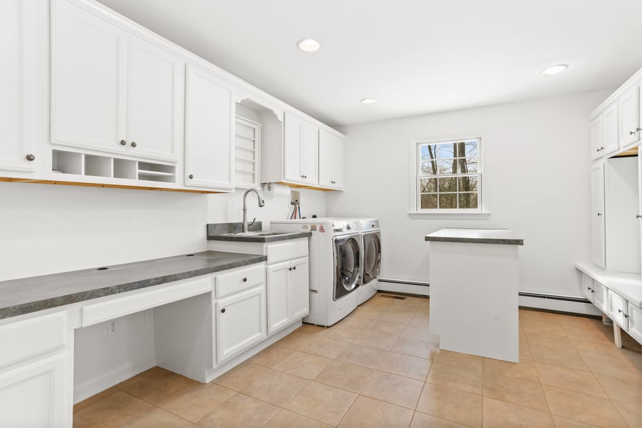 11 Partrick Lane Photo 14