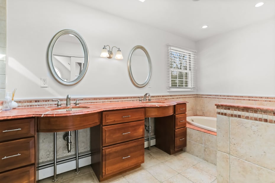 11 Partrick Lane Photo 20