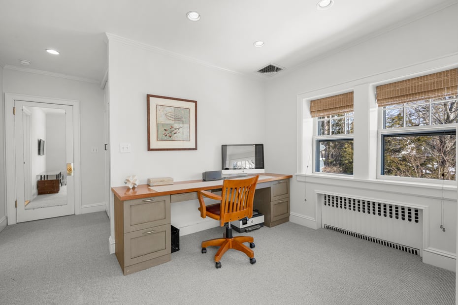 25 Huguenot Drive Photo 31