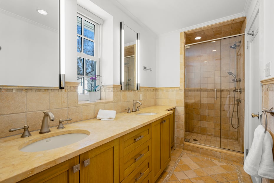 25 Huguenot Drive Photo 32