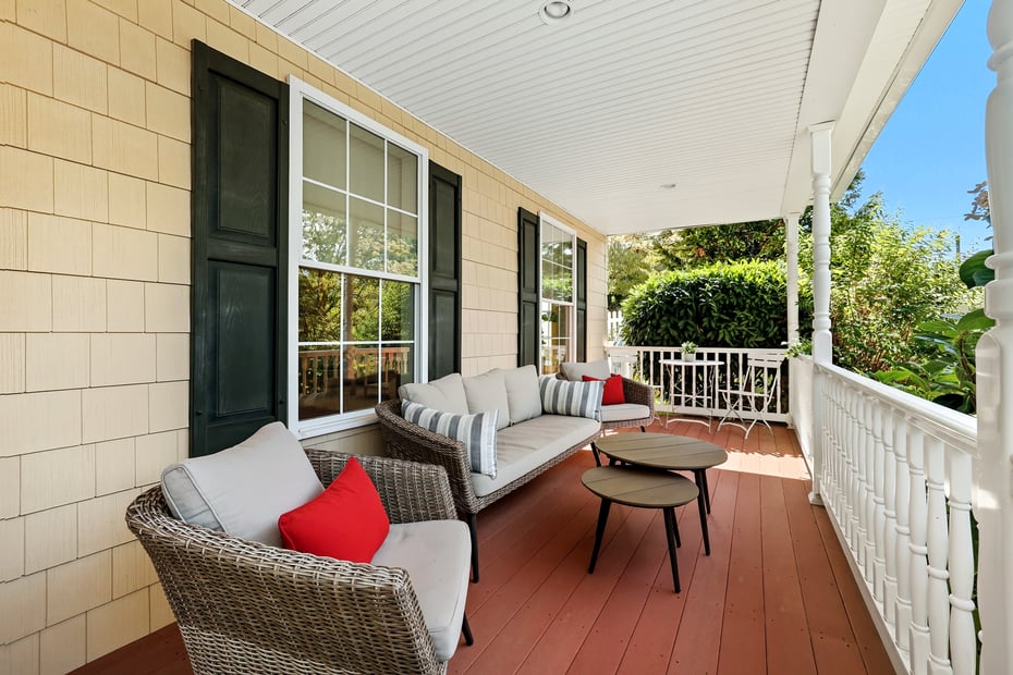 94 Holland Place Photo 3