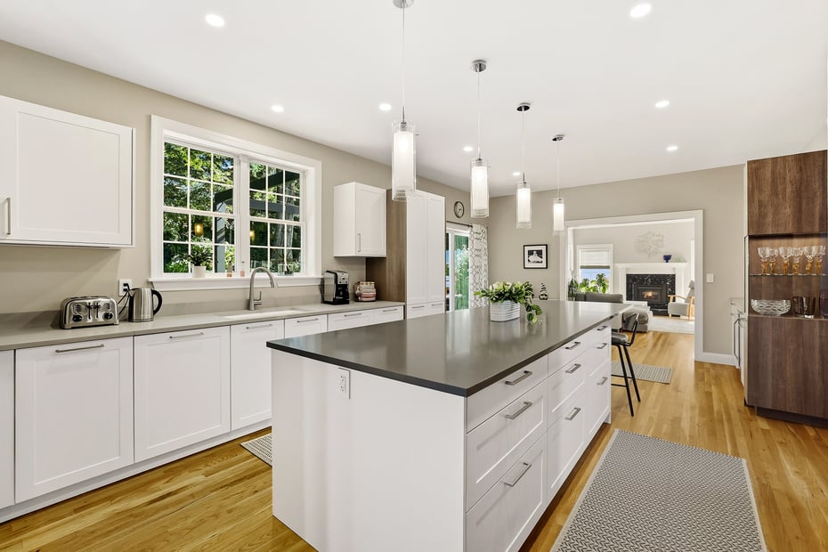 94 Holland Place Photo 6