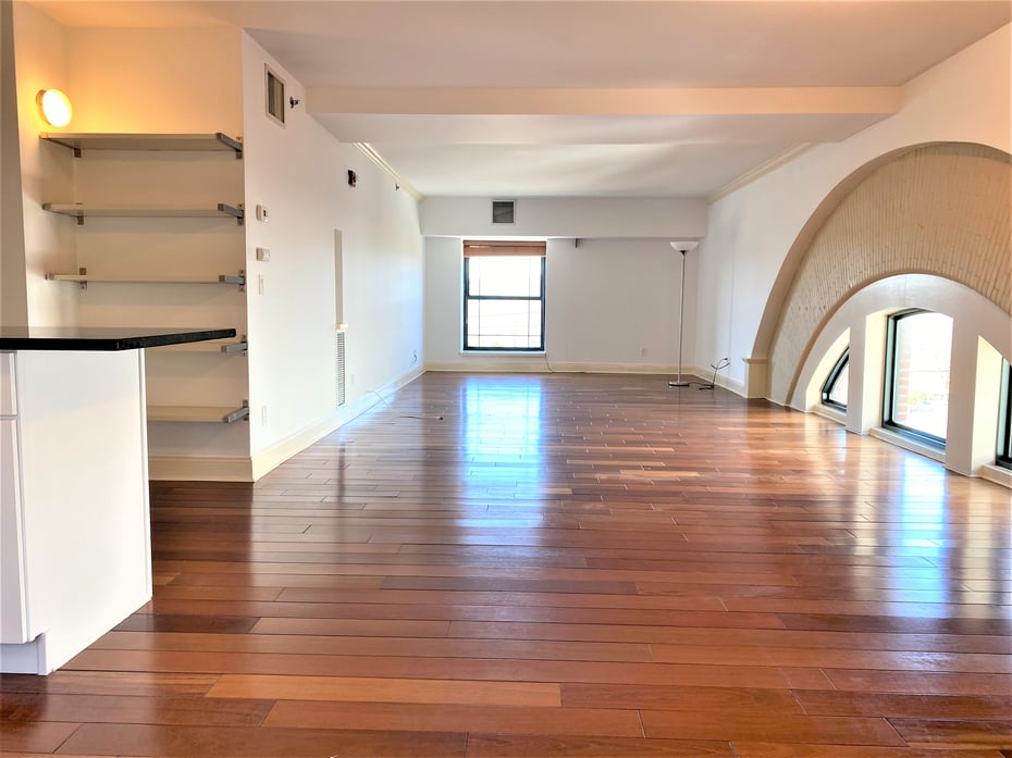 1 S Astor Street  #401 Photo 3