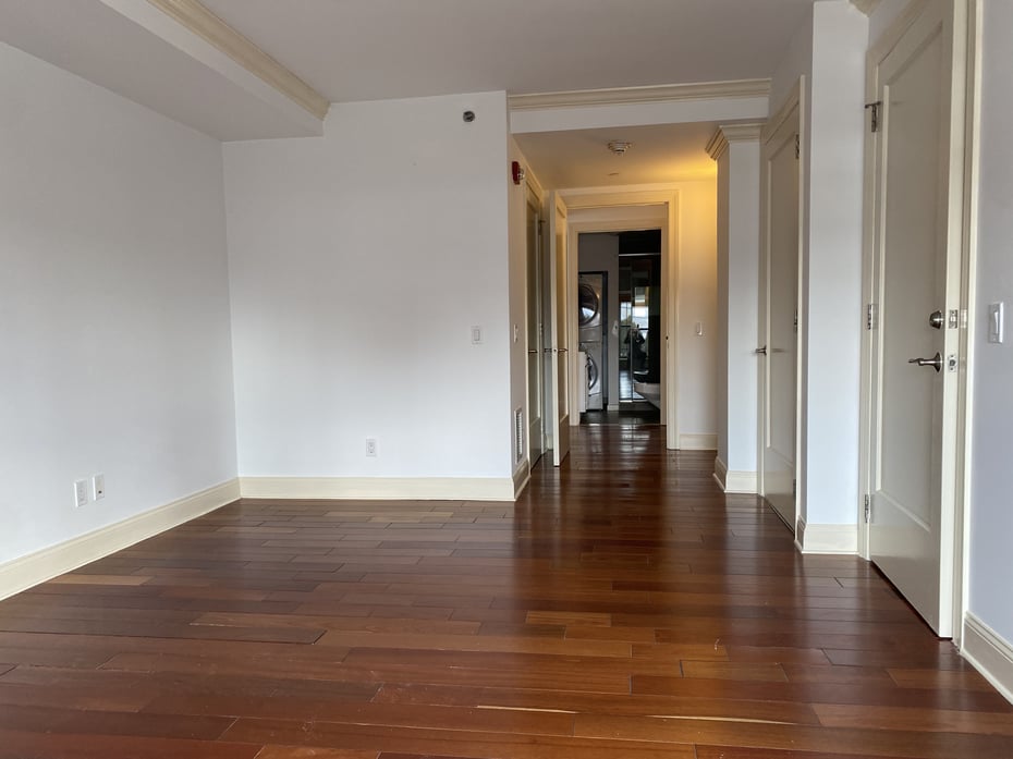 1 S Astor Street  #401 Photo 8