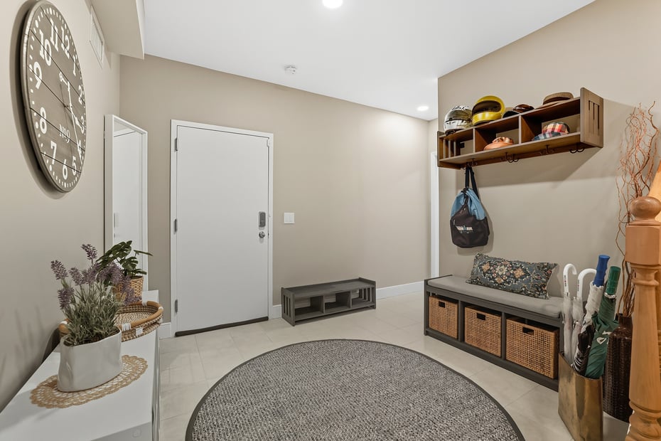 94 Holland Place Photo 29