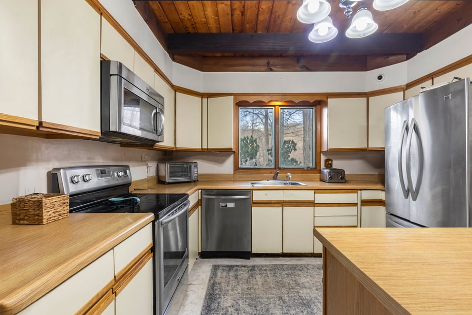 111 Philipse Brook Road Photo 8