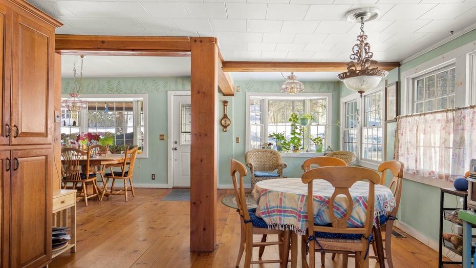 93 South Main Rd Photo 8