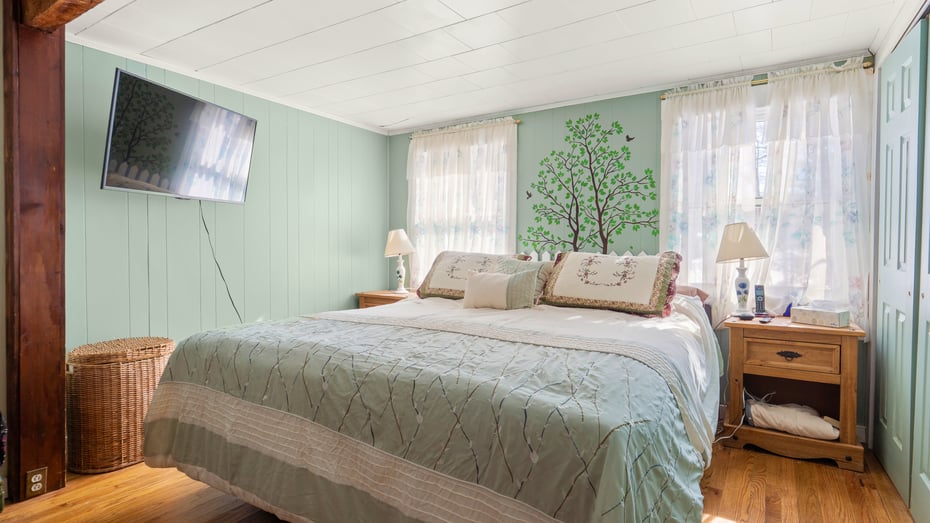 93 South Main Rd Photo 12