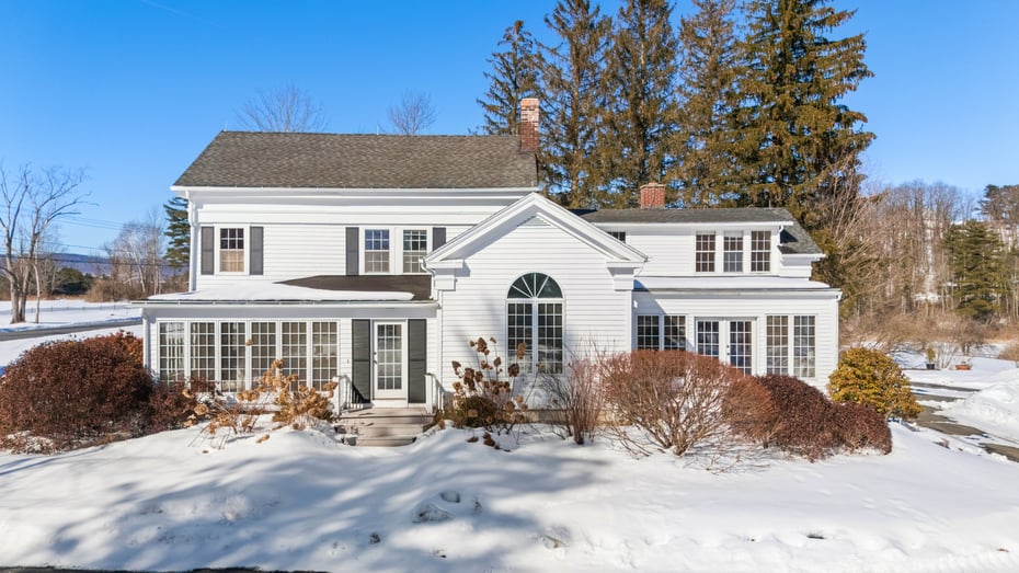 851 Lenox Rd Photo 1