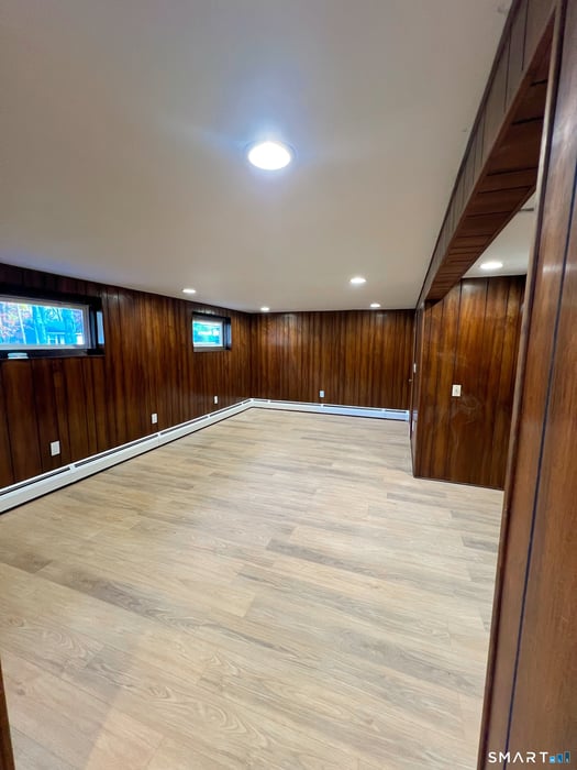 14 Pennywise Lane Photo 7