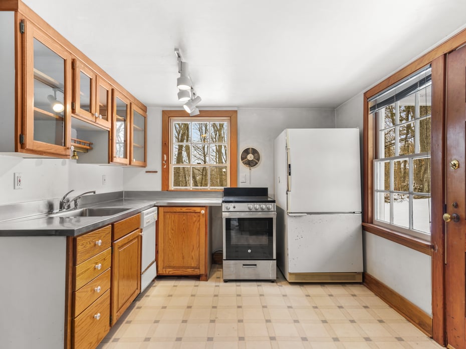 21 Old Highway Photo 11