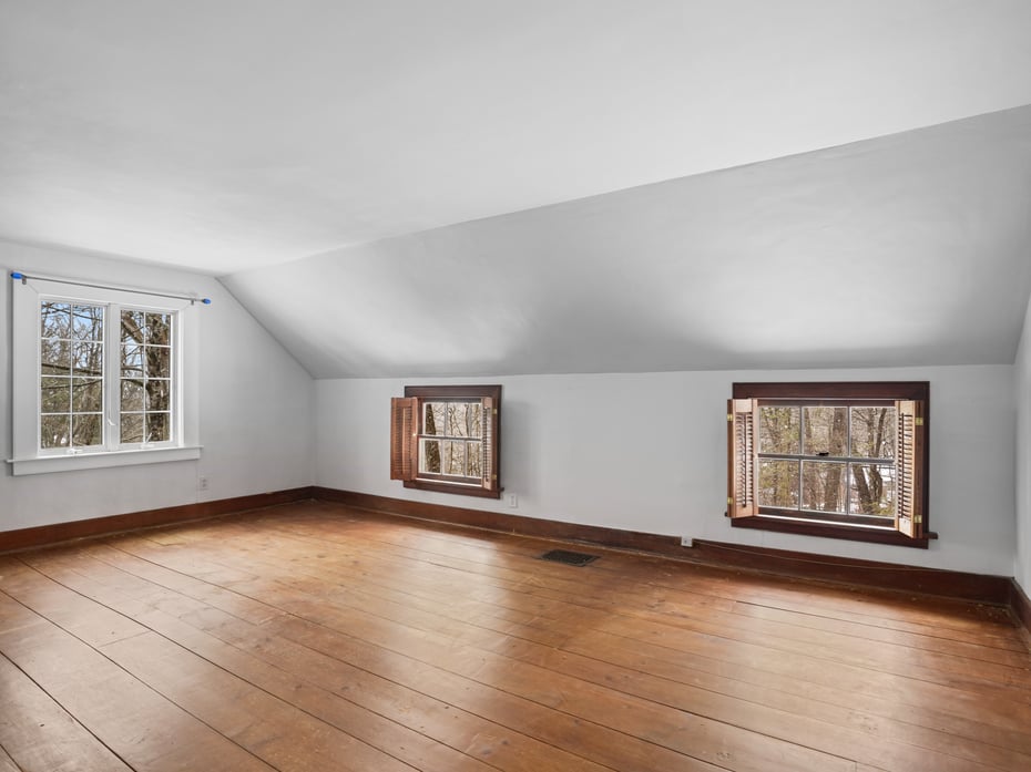 21 Old Highway Photo 23