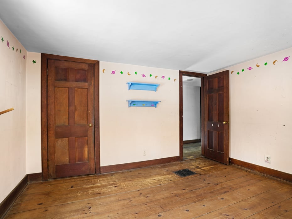 21 Old Highway Photo 24