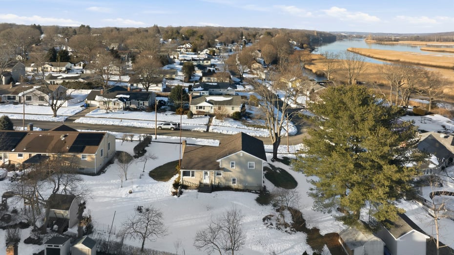 66 Bridgeview Place Photo 35