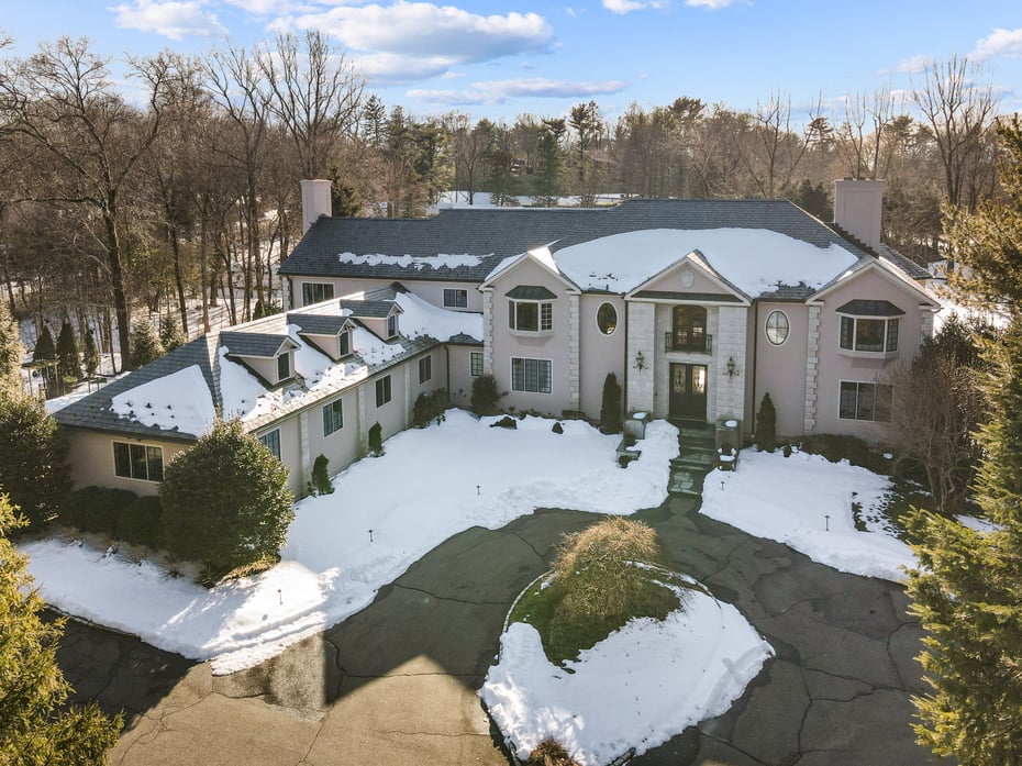 1 Laurelwood Court Photo 1