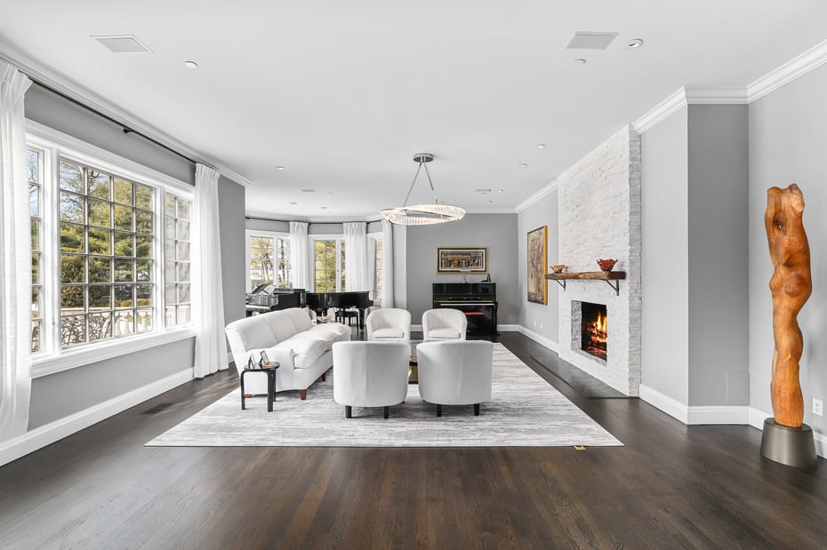 1 Laurelwood Court Photo 3