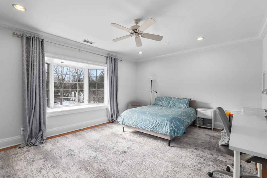 1 Laurelwood Court Photo 29