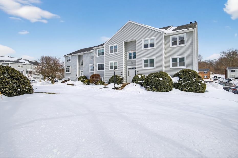 36 Carriage Drive #36 Photo 2