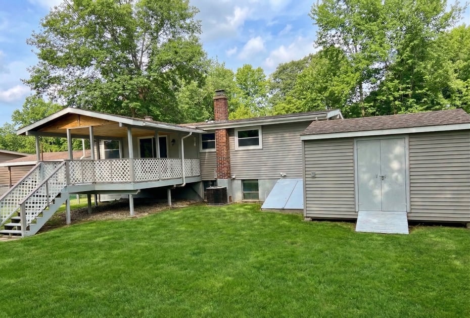 14 Pennywise Lane Photo 6