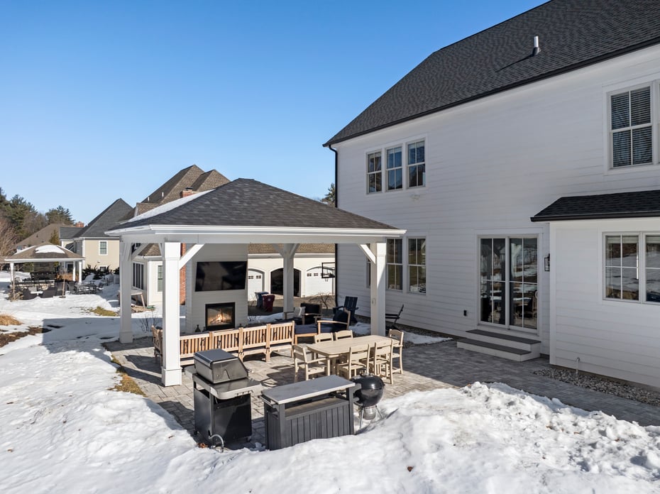 8 Gateshead Way Photo 4