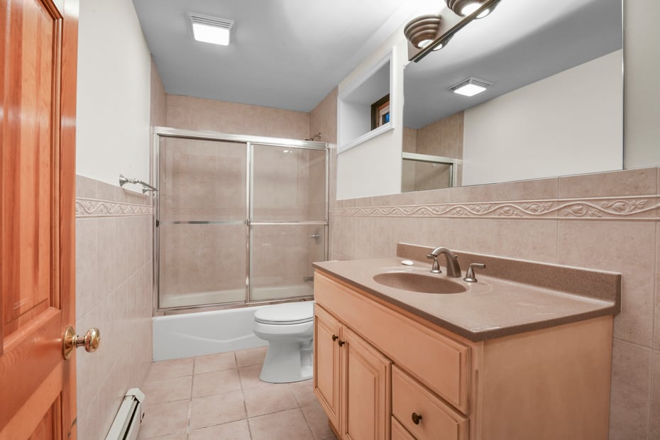 50 Evergreen Row Photo 9