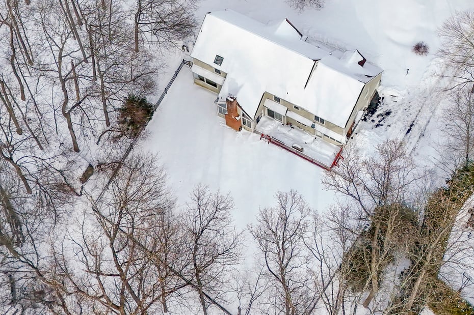 50 Evergreen Row Photo 19