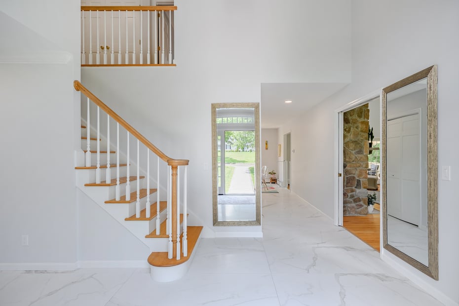 20 Laura Drive Photo 3