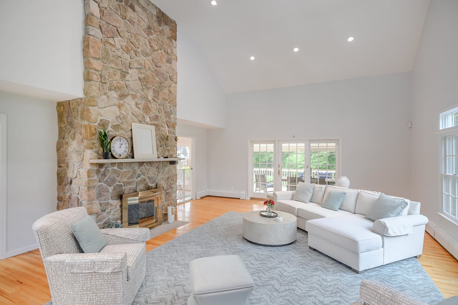 20 Laura Drive Photo 4