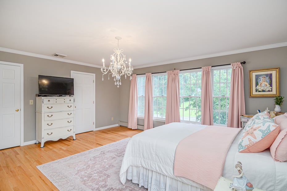 20 Laura Drive Photo 17