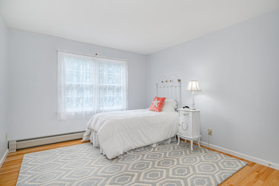 20 Laura Drive Photo 22