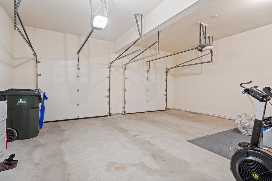 79 Cambridge Court #79 Photo 32