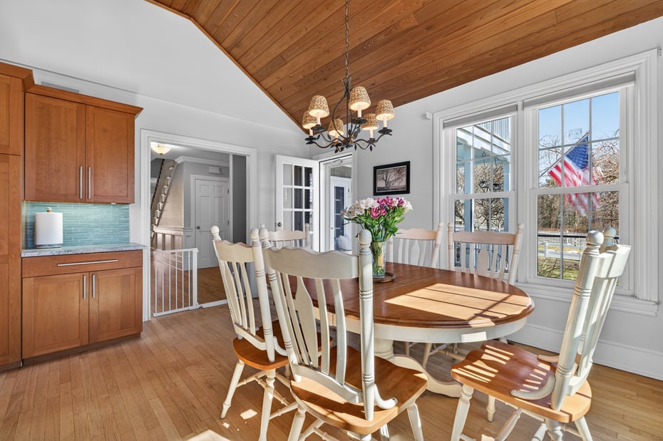 5 Riverhead Lane Photo 4