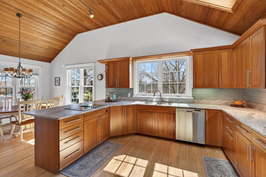 5 Riverhead Lane Photo 6