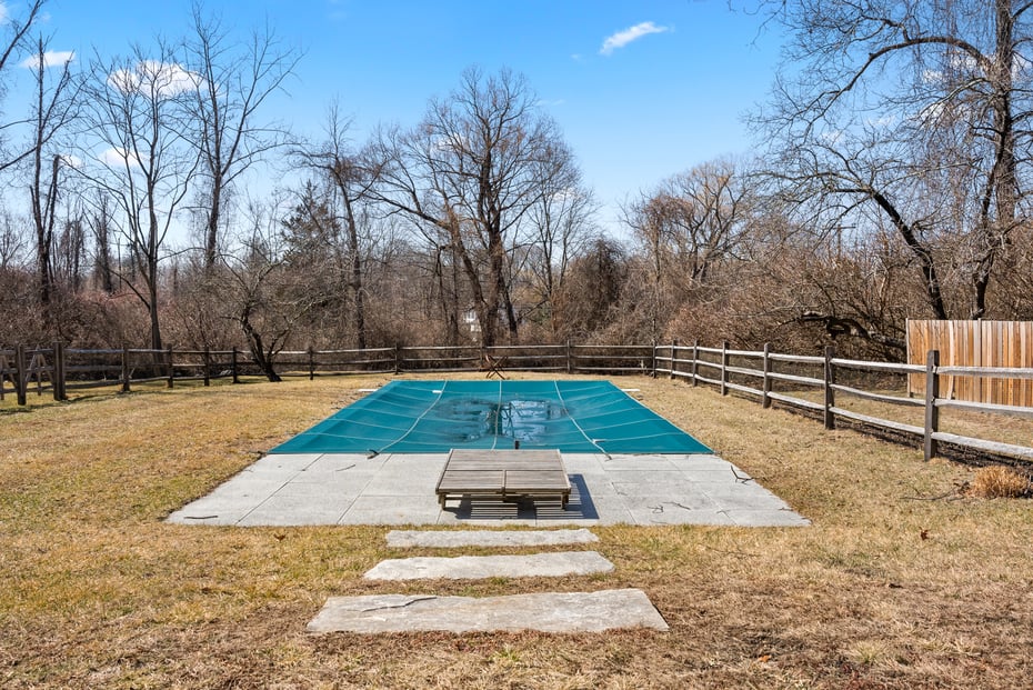 112 Chestnut Land Road Photo 2