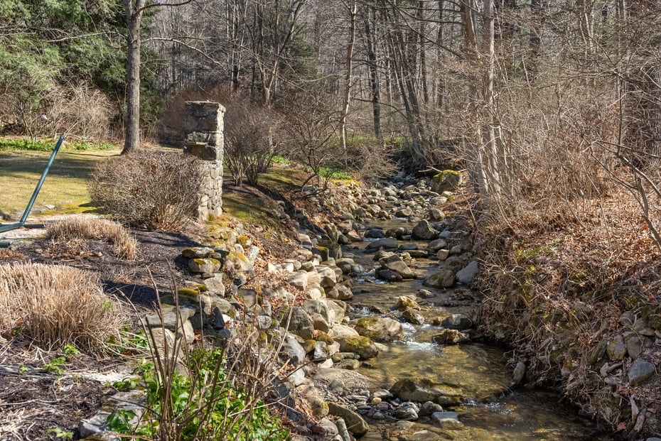 112 Chestnut Land Road Photo 4