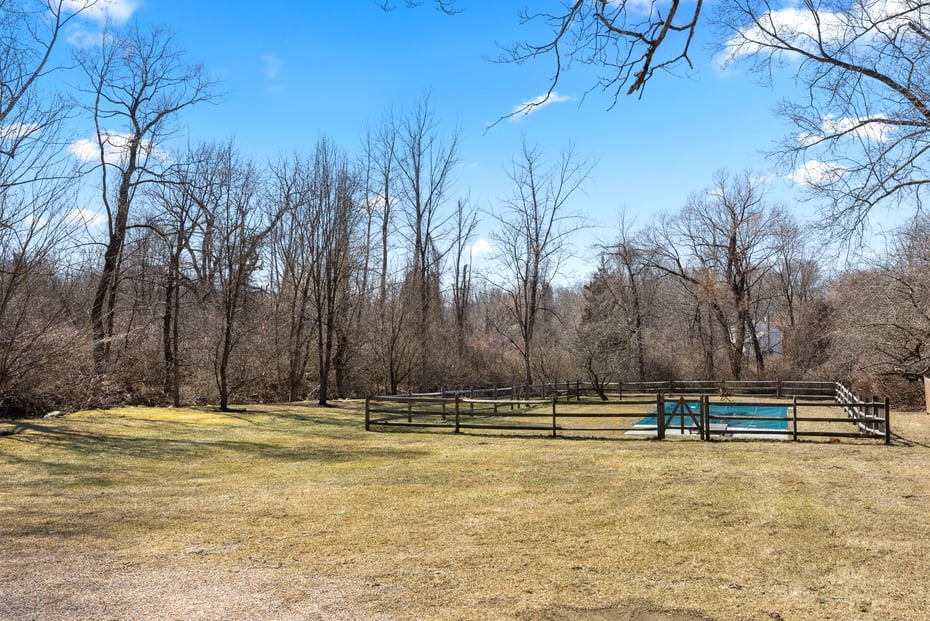 112 Chestnut Land Road Photo 5