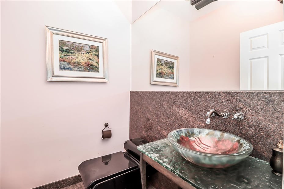 80 Maple Road Photo 10