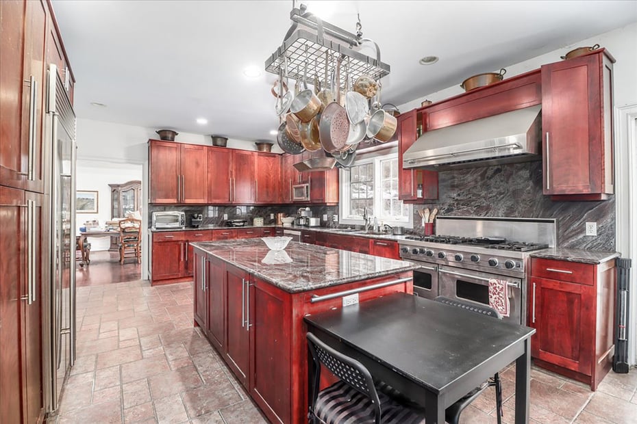 80 Maple Road Photo 14