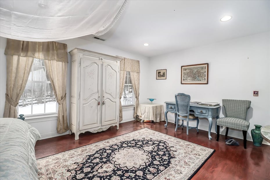 80 Maple Road Photo 22