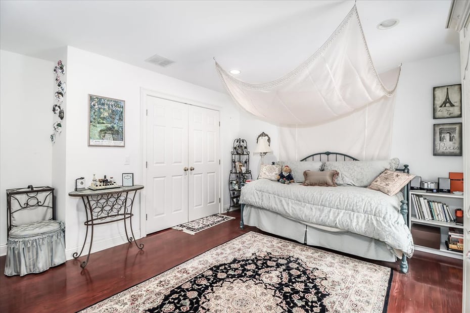 80 Maple Road Photo 23