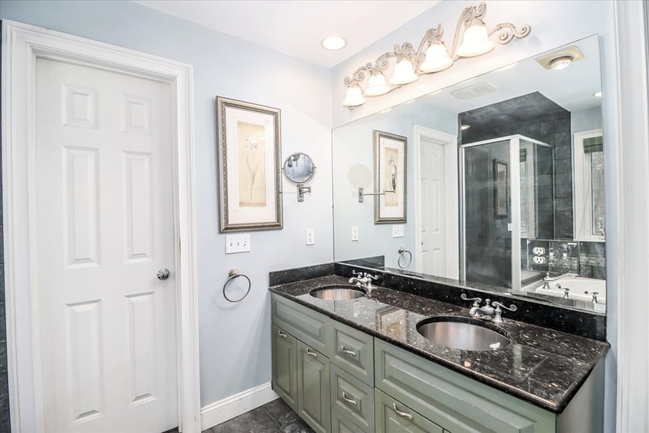 80 Maple Road Photo 34