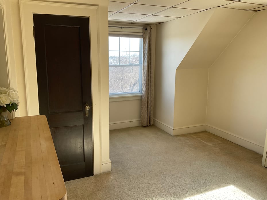 405 Mohegan Avenue Parkway Photo 5