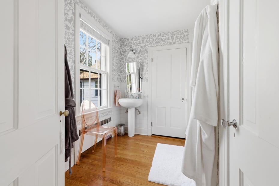 314 Mclain Street Photo 22