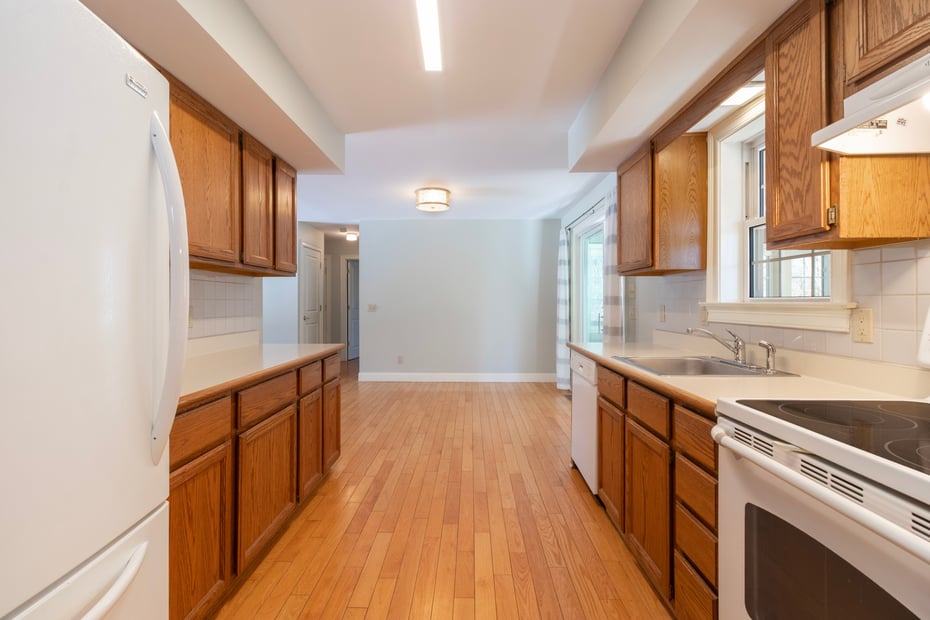 579 Route 148 Photo 10