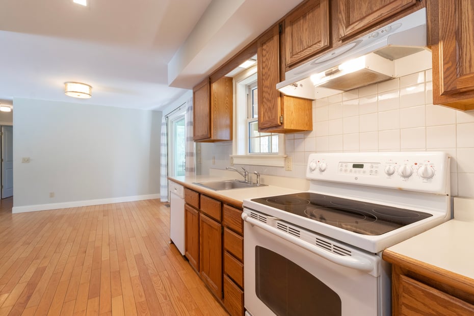 579 Route 148 Photo 9