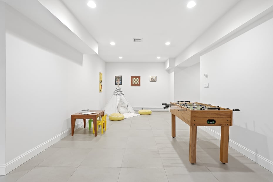 8 Wakefield Road Photo 27