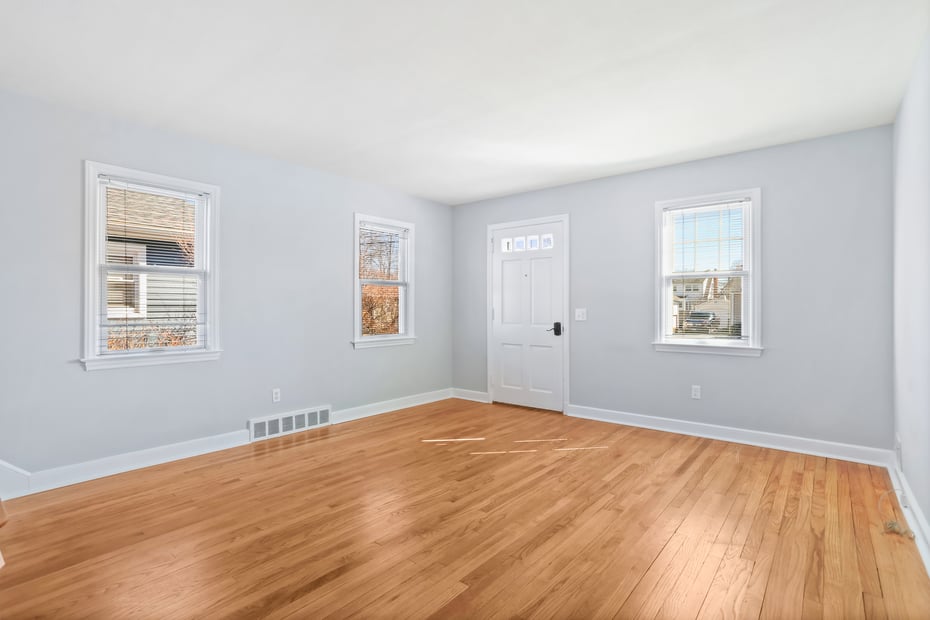 80 Holcomb Street Photo 5